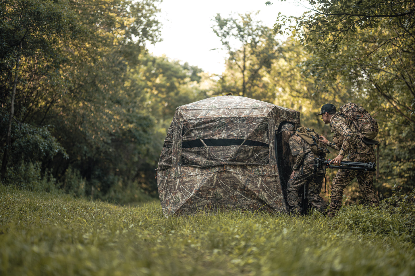 Rhino Low Hub Pro Full Door Hunting Blind