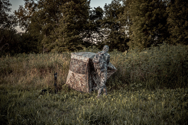 Best Time and Placement Tips for Early Season Blind Hunts