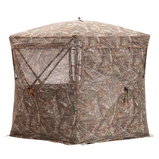 RealTree camo pattern on hunting gear
