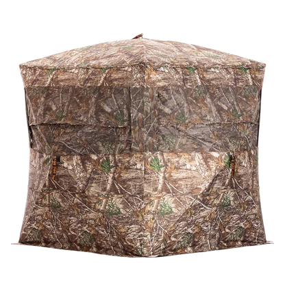 RealTree RB0231 camo pattern for hunters seeking natural concealment