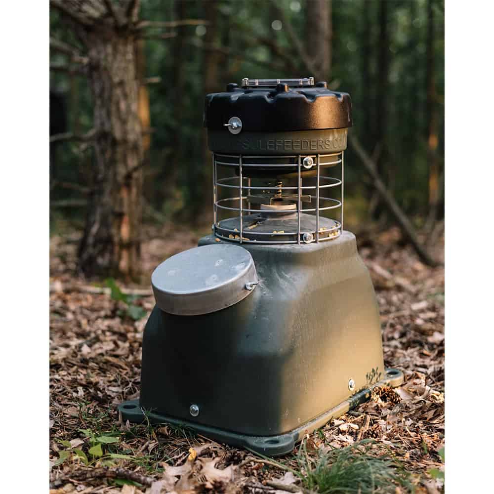 100LB CAPSULE FEEDER
