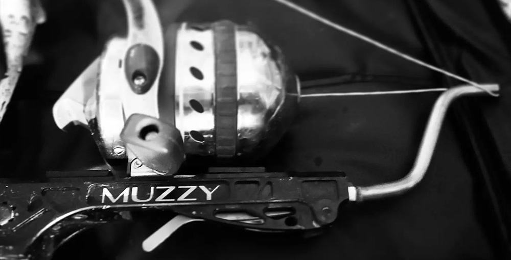 Muzzy Shoot Through Rod for Pro Reels